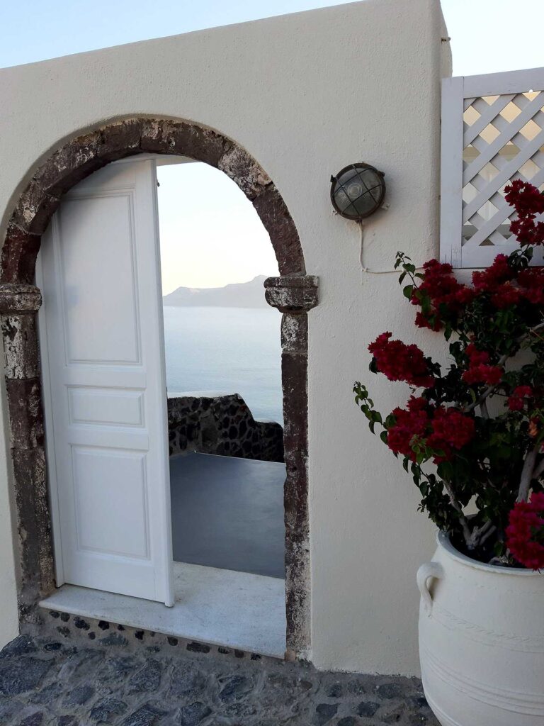 Entrance to heaven, Santorini