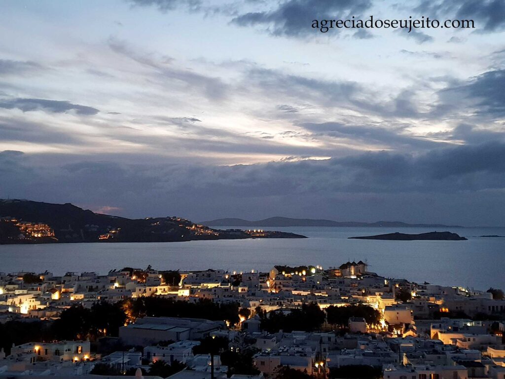 Night view of Mykonos Town